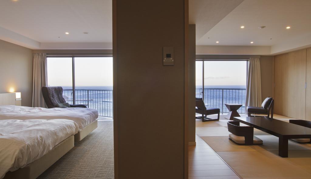 Atami Seaside Spa & Resort Exteriör bild