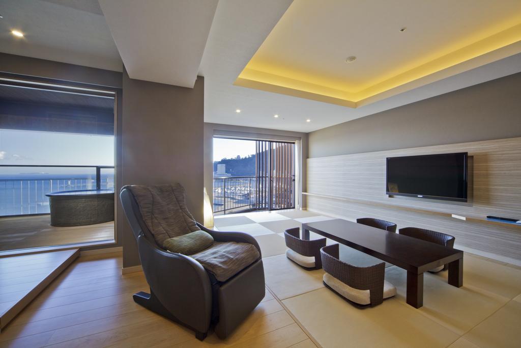 Atami Seaside Spa & Resort Exteriör bild